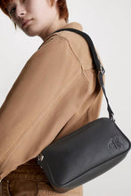 Load image into Gallery viewer, ULTRALIGHT DBL ZIP CAMERA BAG