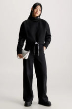 Load image into Gallery viewer, TAPE WIDE LEGG JOG PANTS