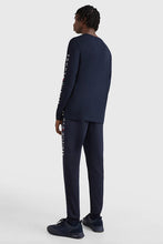 Load image into Gallery viewer, TOMMY LOGO LONG SLEEVE TEE