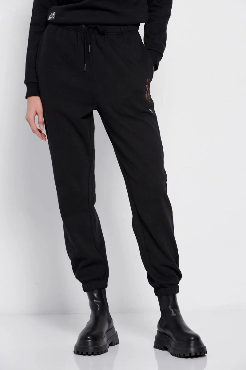 SWEAT PANTS