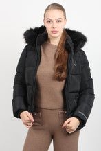 Load image into Gallery viewer, FAUX FUR HOODED FITTED SHORT JKT