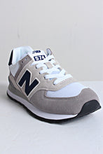 Load image into Gallery viewer, NEW BALANCE CLASSICS SNEAKERS