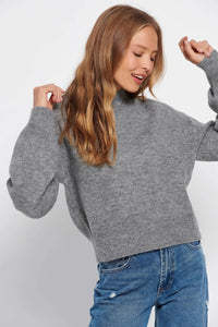 KNITTED TOP
