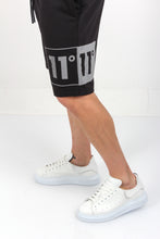 Load image into Gallery viewer, GRAPHIC SWEAT SHORTS