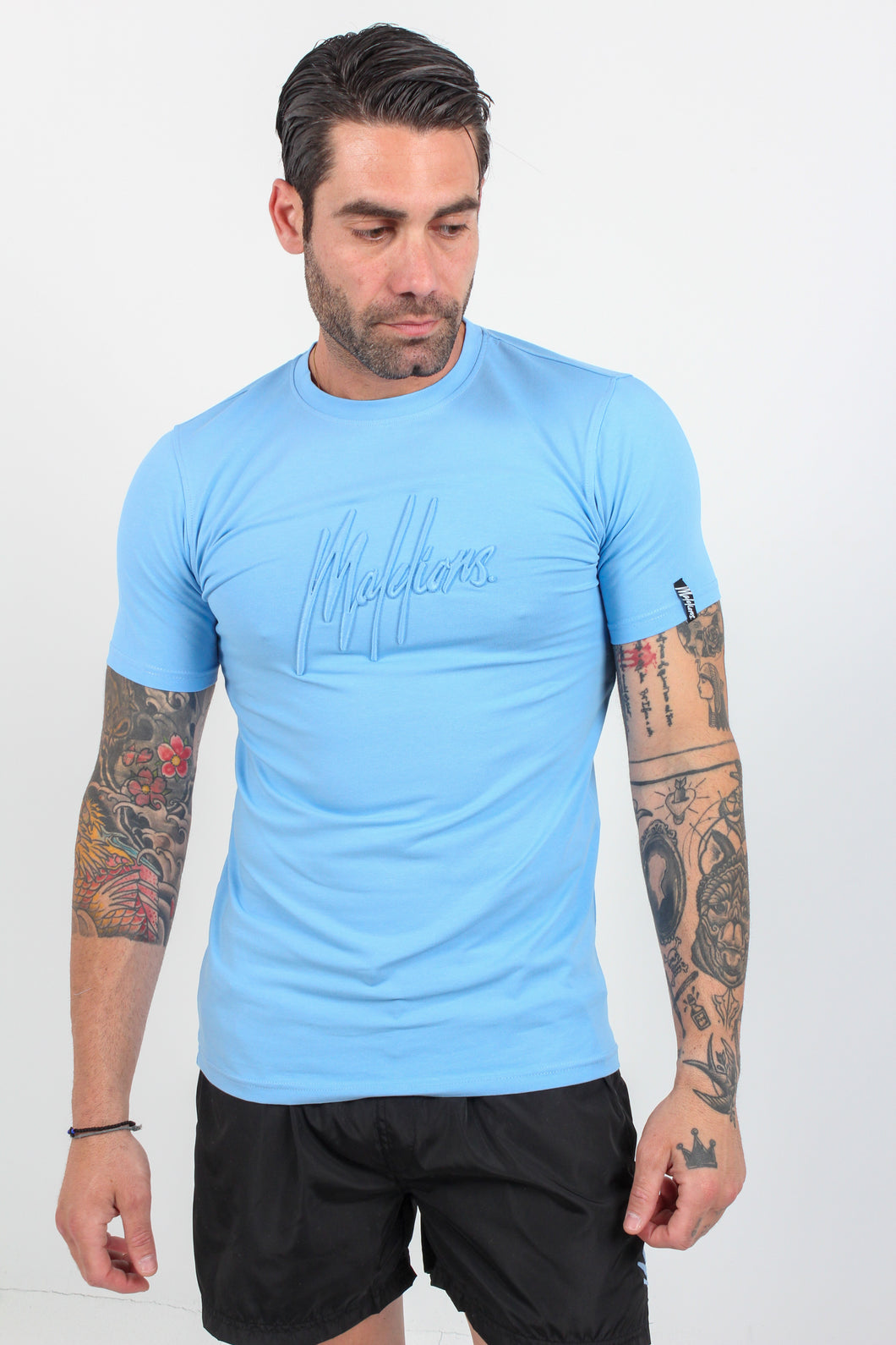ESSENTIALS T-SHIRT