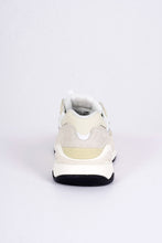 Load image into Gallery viewer, NEW BALANCE CLASSICS SNEAKERS
