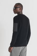 Load image into Gallery viewer, KNITTED TOP SLIM FIT ROUND COLLAR