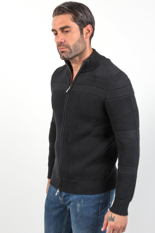 KNITTED TOP SLIM FIT