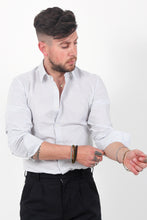 Load image into Gallery viewer, TIMELESS SHIRT SLIM FIT FA430495