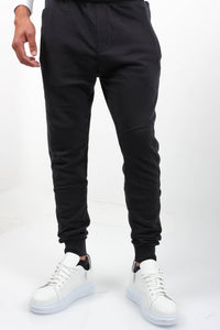 ESSENTIALS TRACKPANTS