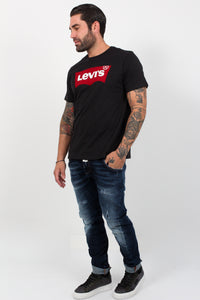 GRAPHIC SET IN NECK